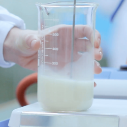 Органолептика молока, причины запаха в коровьем молоке
